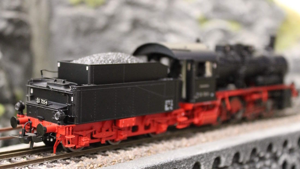 Rivarossi HR2893 Dampflokomotive BR 55 7254 der DR