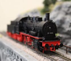 Rivarossi HR2893S Dampflokomotive mit Schlepptender BR 55 7254 DR - Sound Version