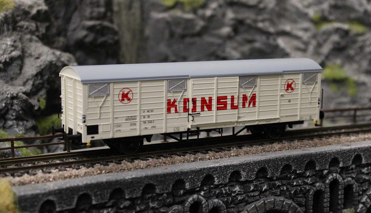 Brawa 49931  Gedeckter Güterwagen Gbs[1500] "Konsum" DR