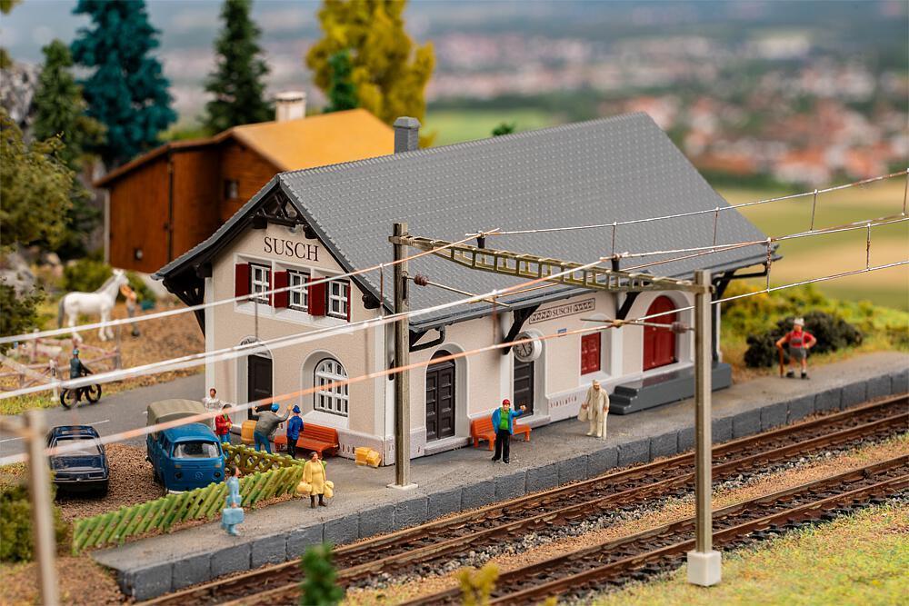 Faller 212125 Bahnhof Susch