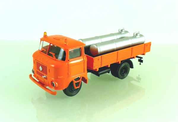 Modelltec SES FG000015 W50L Wasserwagen / Bewässerungswagen Kommunal