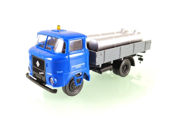 Modelltec SES FG000859 FA W50L Pritsche mit 2 Tanks, Wasserwagen "Autobahnmeisterei Dessau"