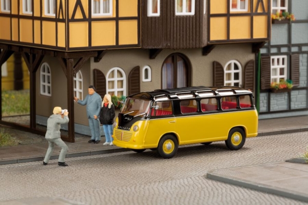 Auhagen 66016 Goliath Express 1100 Luxusbus gelb/schwarz Dach geschlossen