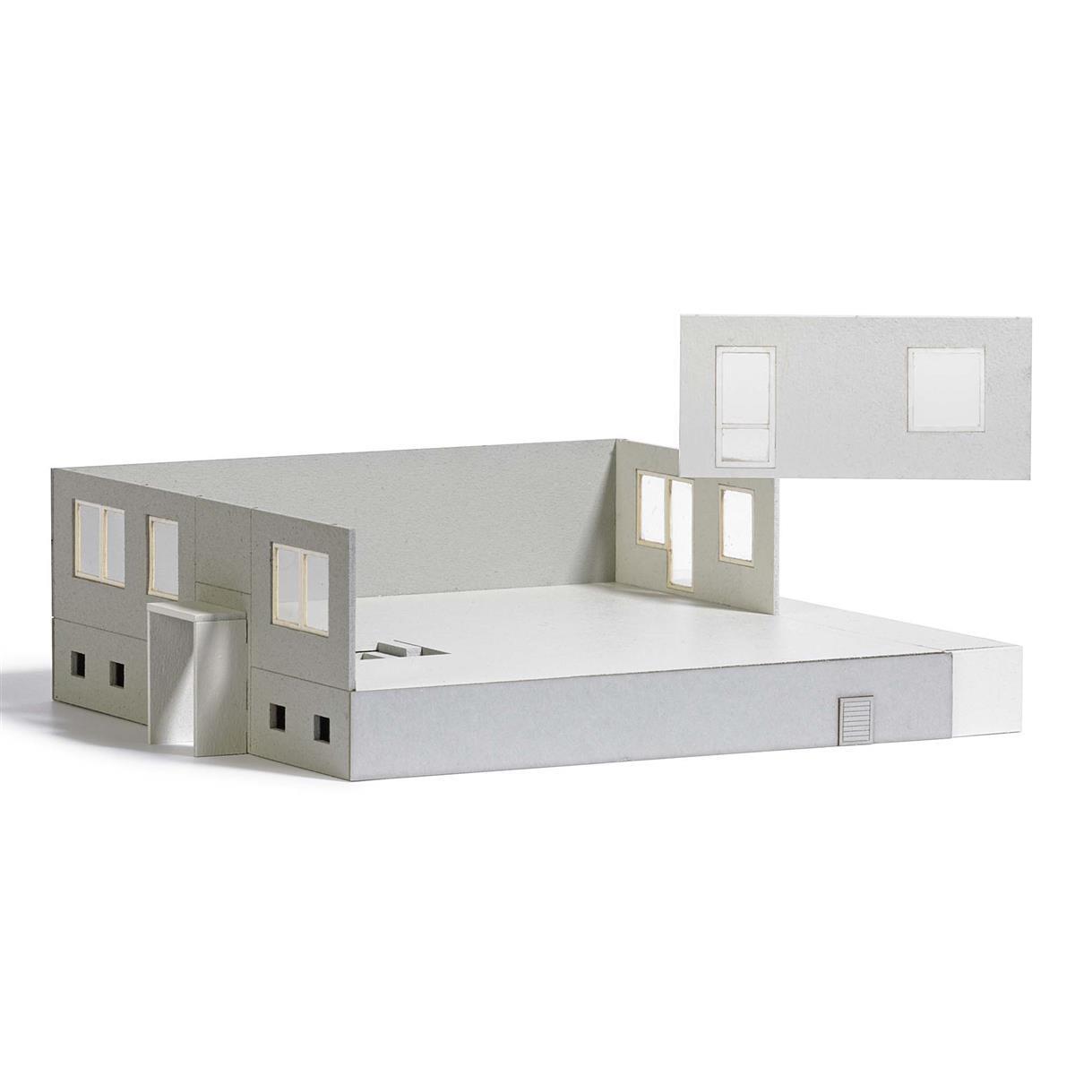Busch 8890 Plattenbau im Bau TT