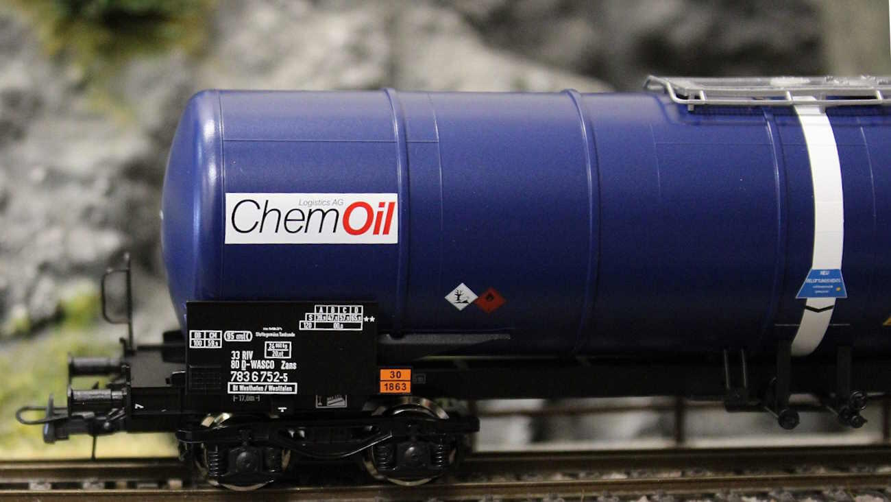 Roco 77046-2 Kesselwagen, Gattung Zacns, der ChemOil Logistics