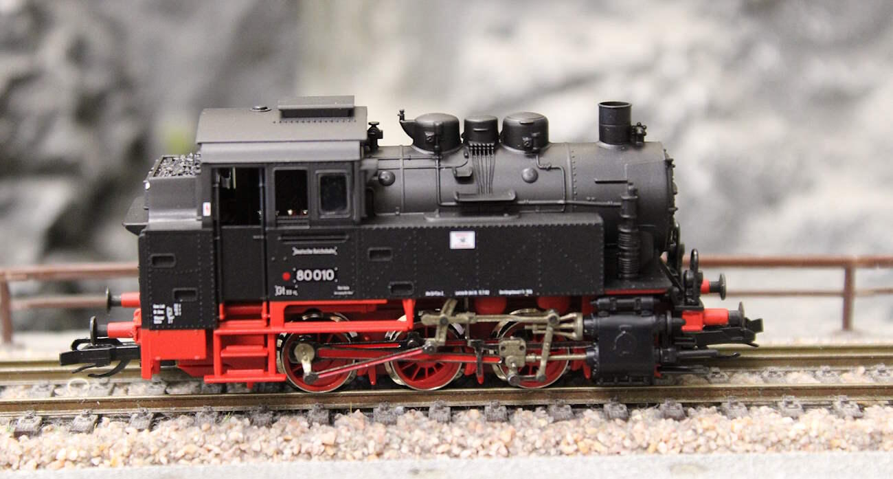 Roco 7180008 Dampflokomotive BR 80 010 DR
