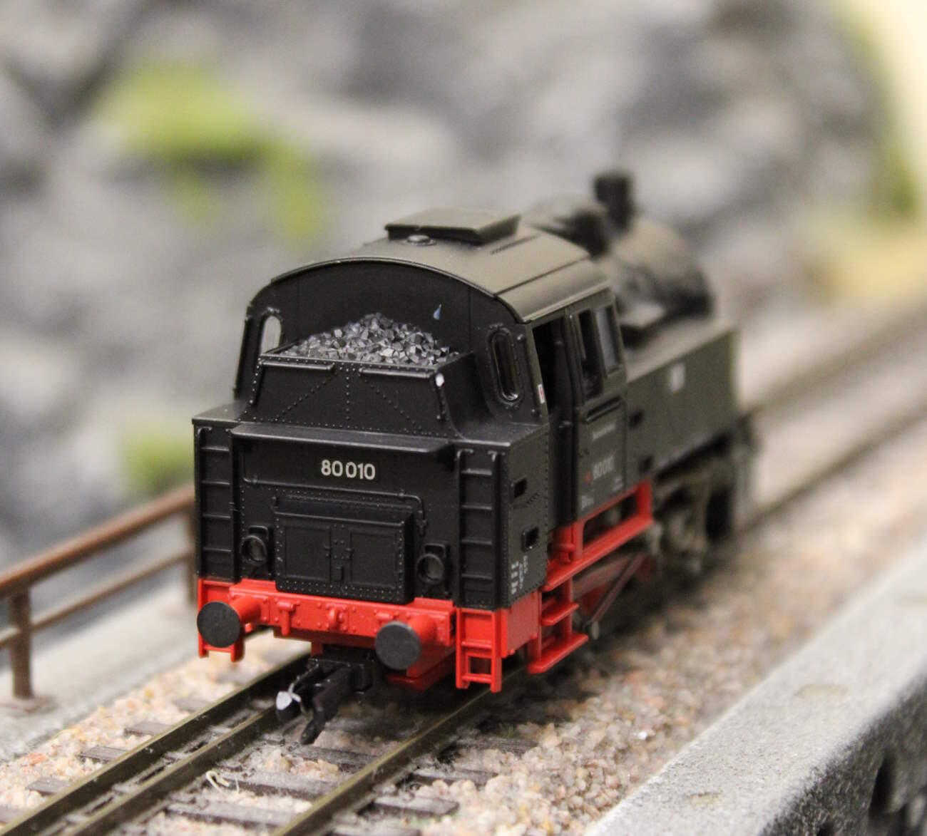 Roco 7180008 Dampflokomotive BR 80 010 DR