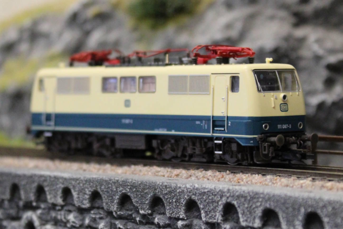 Roco 7590025 Elektrolokomotive BR E 111 087-3 DB - Sound Version