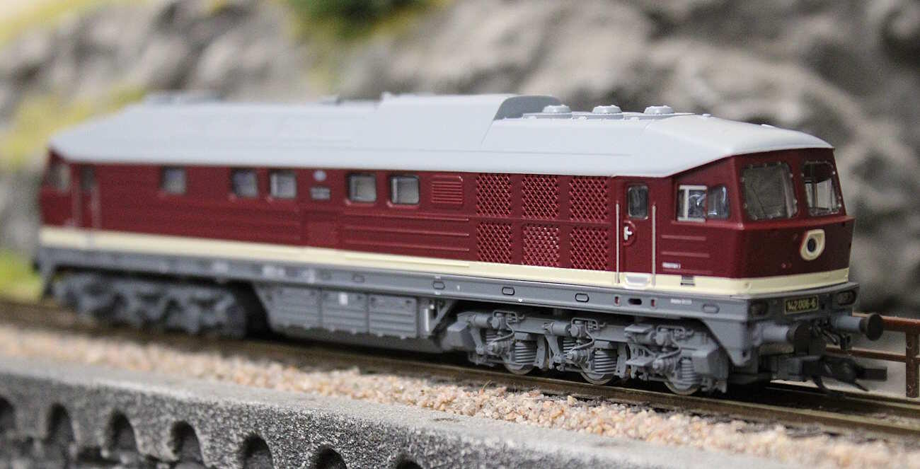 Roco 7380008 Diesellokomotive BR 142 006-6 DR