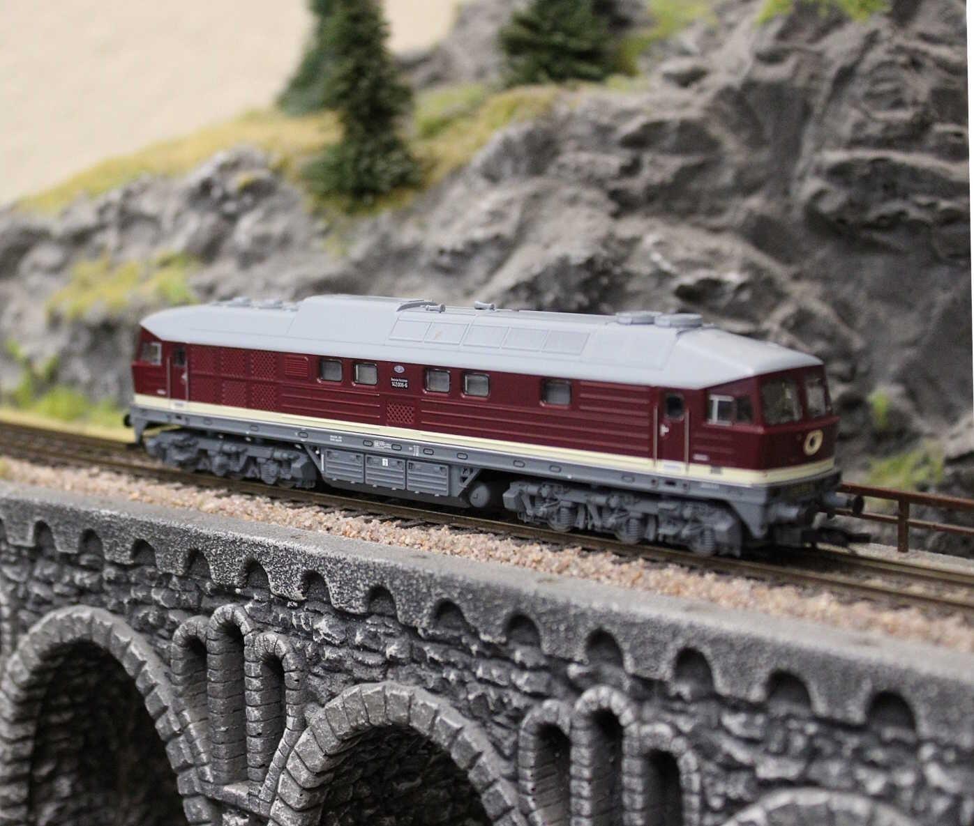 Roco 7390008 Diesellokomotive BR 142 006-6 DR - Sound Version