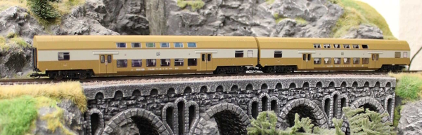 Roco 6280026 2-teiliger Set 2: Doppelstockwagen DR