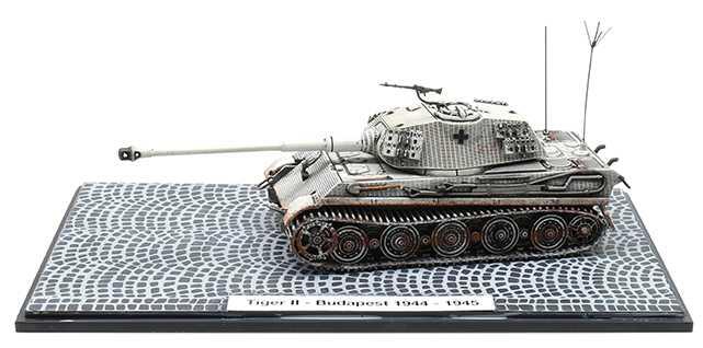 Techno HBM-A001 Panzer-Modell Tiger II – Budapest 1944-1945  Maßstab 1:72