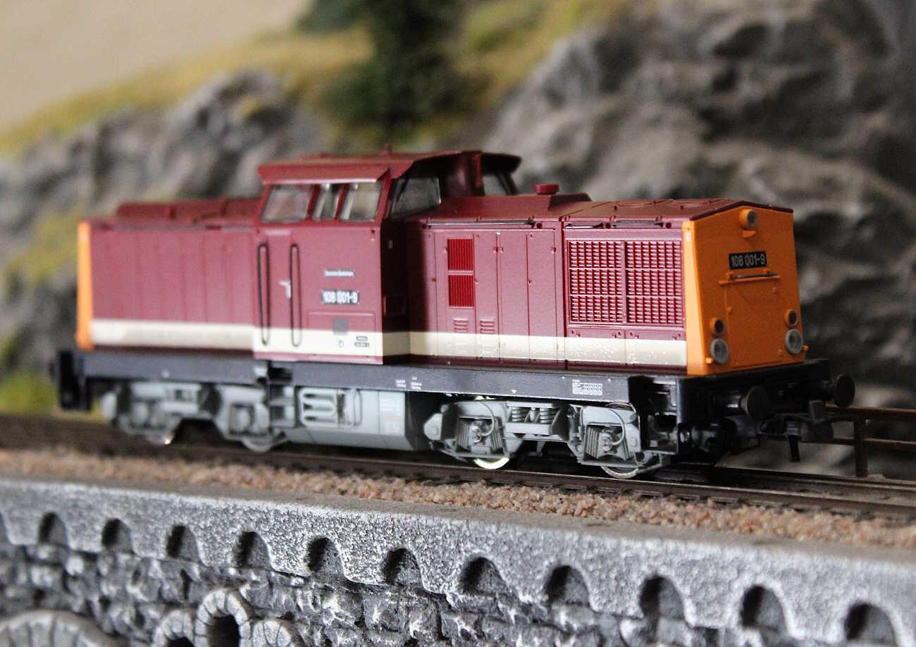 Roco 70817 Diesellokomotive BR 108 DR
