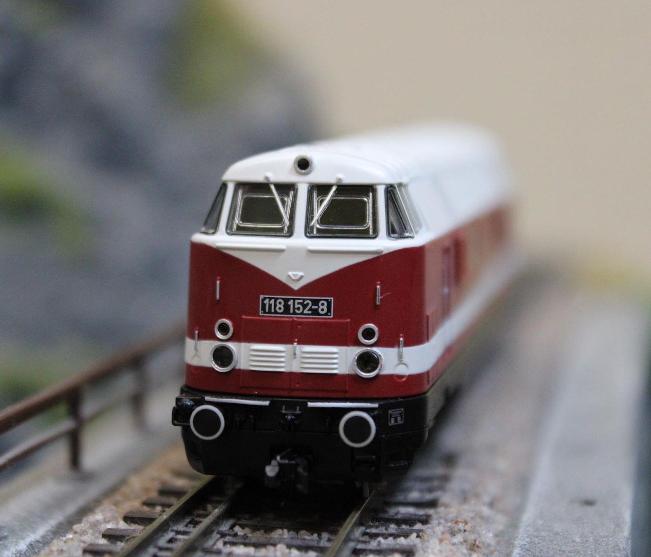Piko 47285 TT Diesellokomotive BR 118 FDJ DR