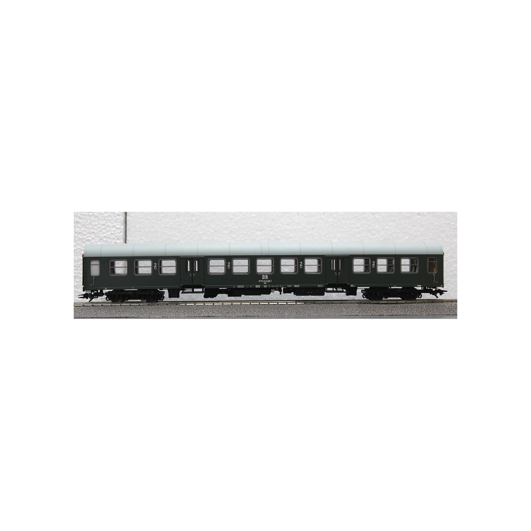 Trix T23180 H0 Personenwagen-Set DR mit LED Innenbeleuchtung