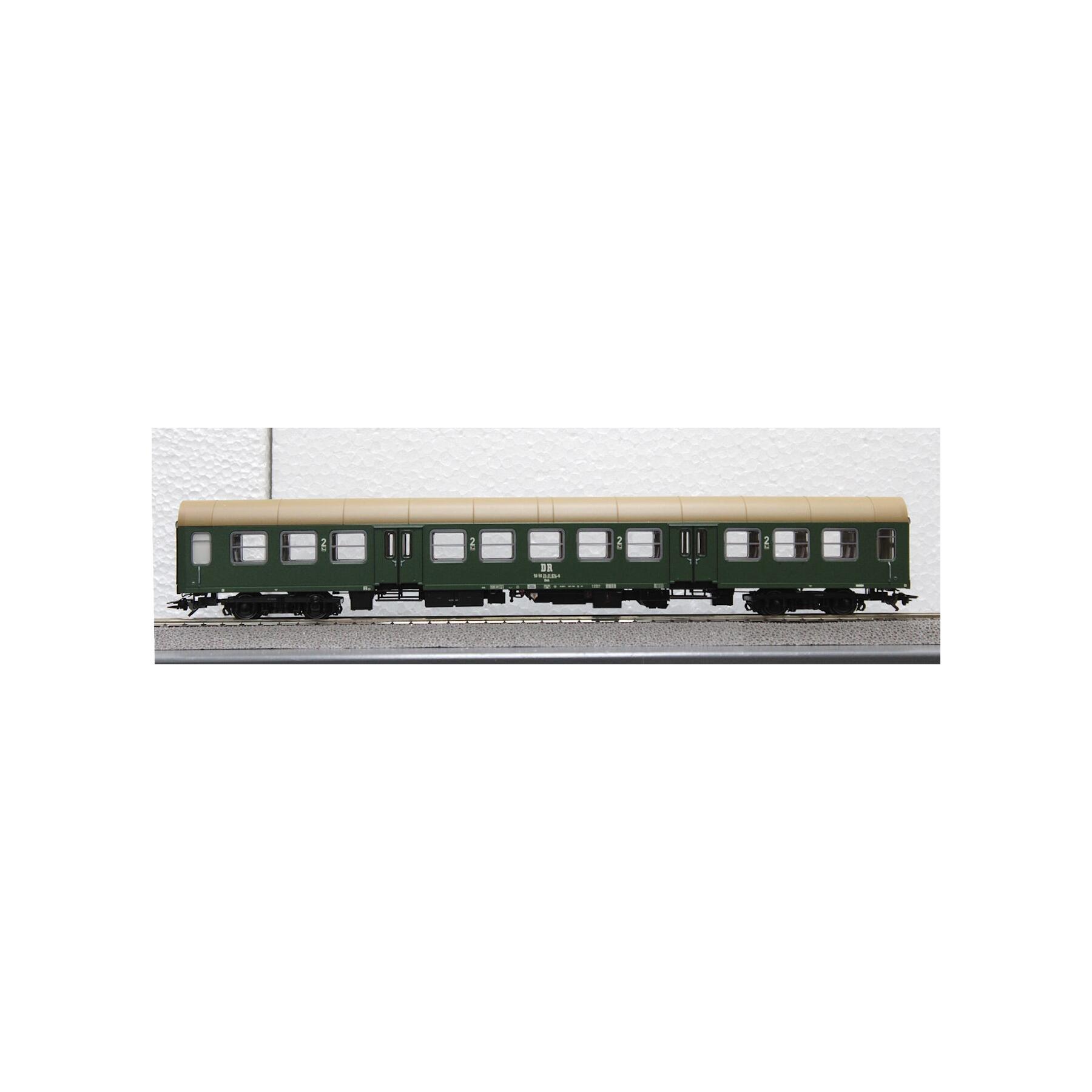Trix T23180 H0 Personenwagen-Set DR mit LED Innenbeleuchtung
