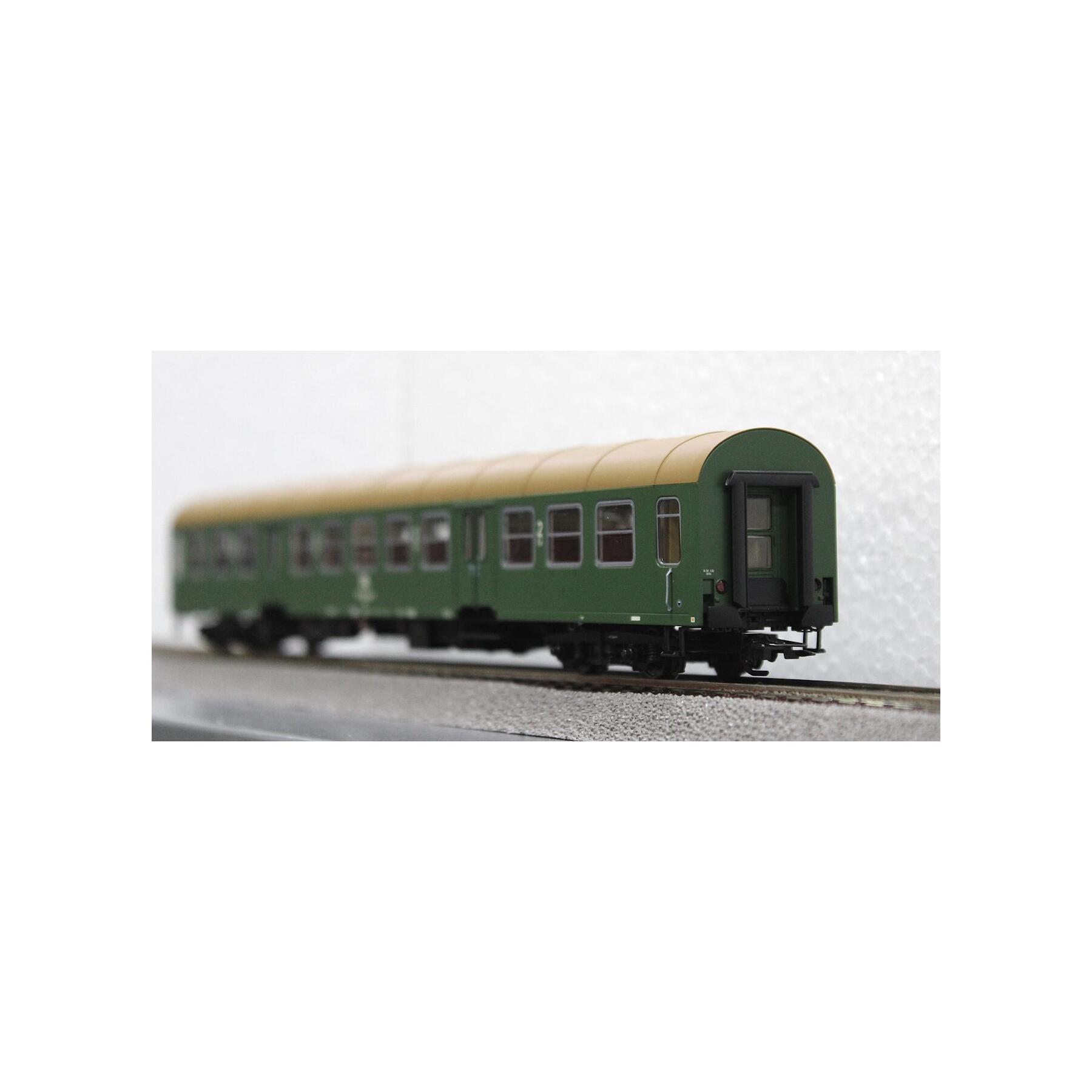 Trix T23180 H0 Personenwagen-Set DR mit LED Innenbeleuchtung