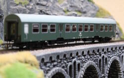 Trix T23181 H0 Personenwagen 2. Klasse DR