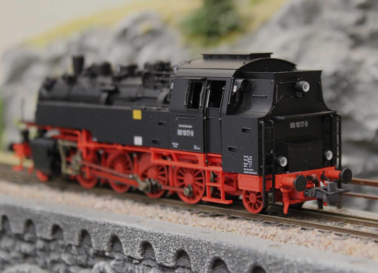 Roco 7110027 H0 Dampflokomotive BR 86 1617-9 DR - Sound Version