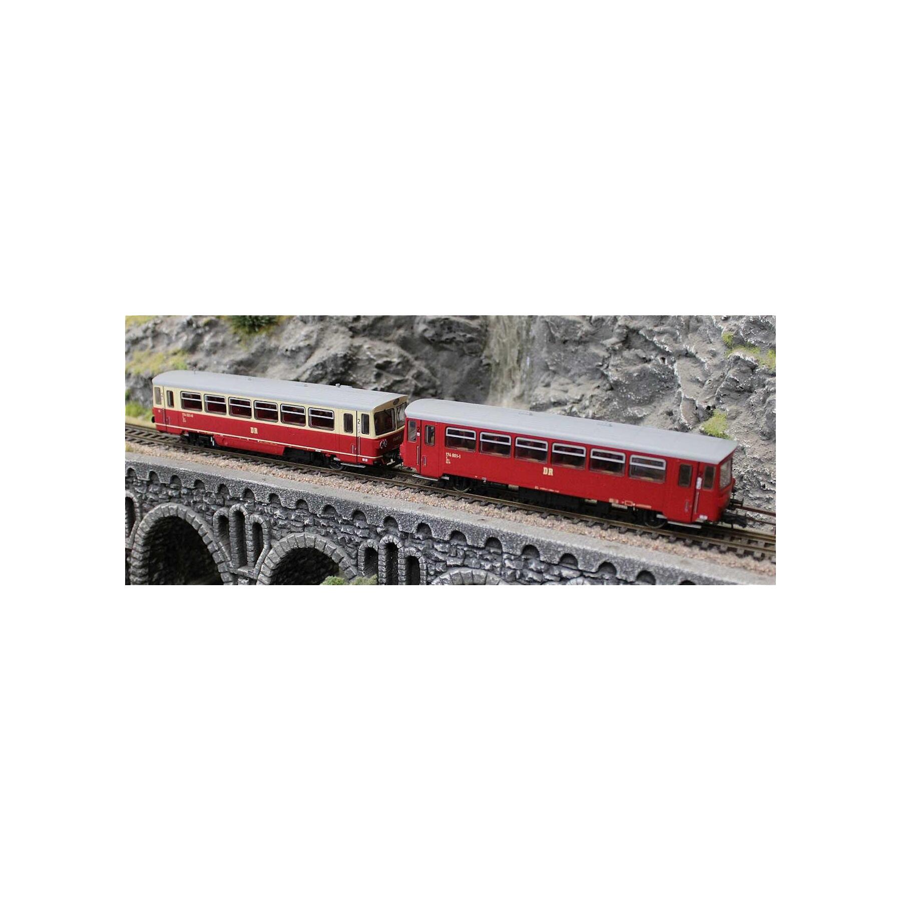 Roco 7710013 H0 Dieseltriebwagen 174 001-8 mit Beiwagen DR - Sound Version