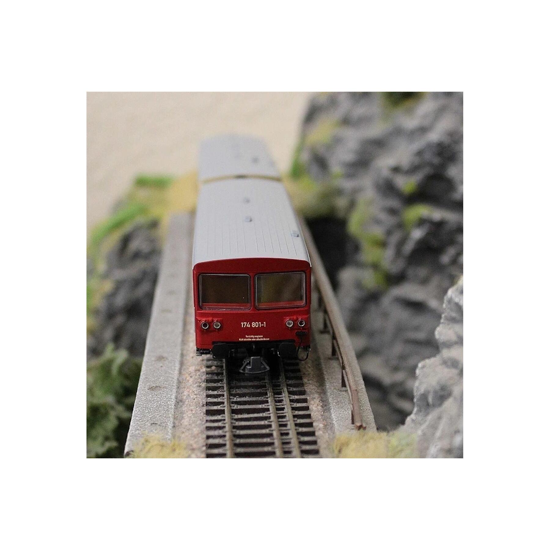 Roco 7710013 H0 Dieseltriebwagen 174 001-8 mit Beiwagen DR - Sound Version