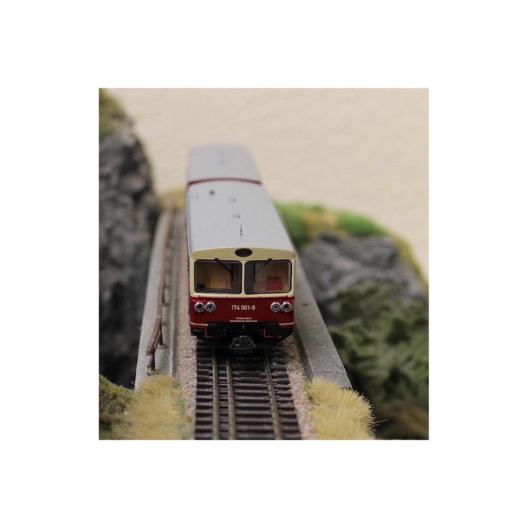 Roco 7710013 H0 Dieseltriebwagen 174 001-8 mit Beiwagen DR - Sound Version