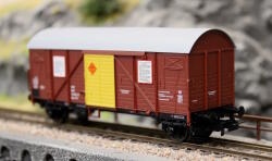Tillig 77072 H0 Gedeckter Güterwagen Glms 1364 der...