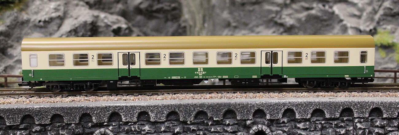 Tillig 12607 TT Reisezugwagen 2. Klasse Bmhe der DR, 2. Betriebsnummer