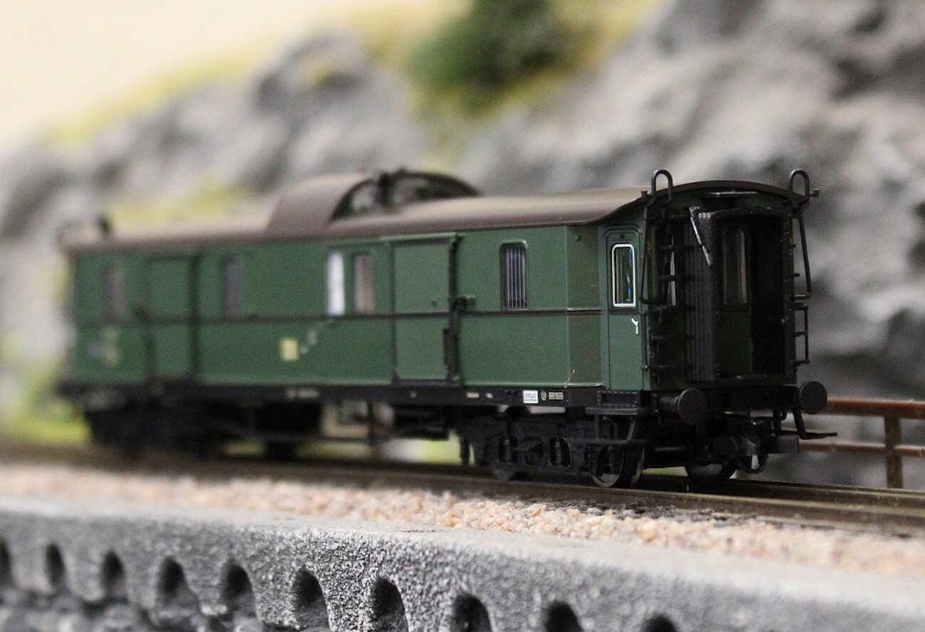 Tillig 12060 TT Packwagen Pw4ü der DR