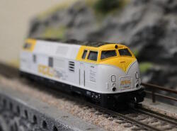 Tillig 04512 TT Diesellokomotive V 270.09 der Schienen Güter Logistik GmbH