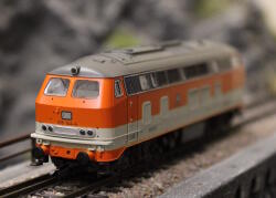 Tillig 04705 TT Diesellokomotive BR 218 der DB in...
