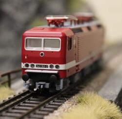 Tillig 04348 TT Elektrolokomotive BR 243 der DR