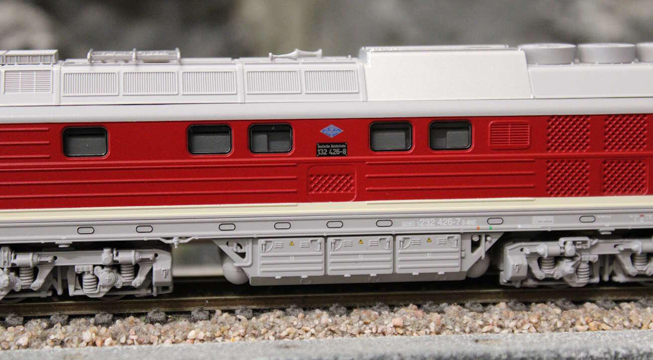 Tillig 05777 TT Diesellokomotive 232 426-7 der Nossen-Riesaer Eisenbahn-Compagnie GmbH