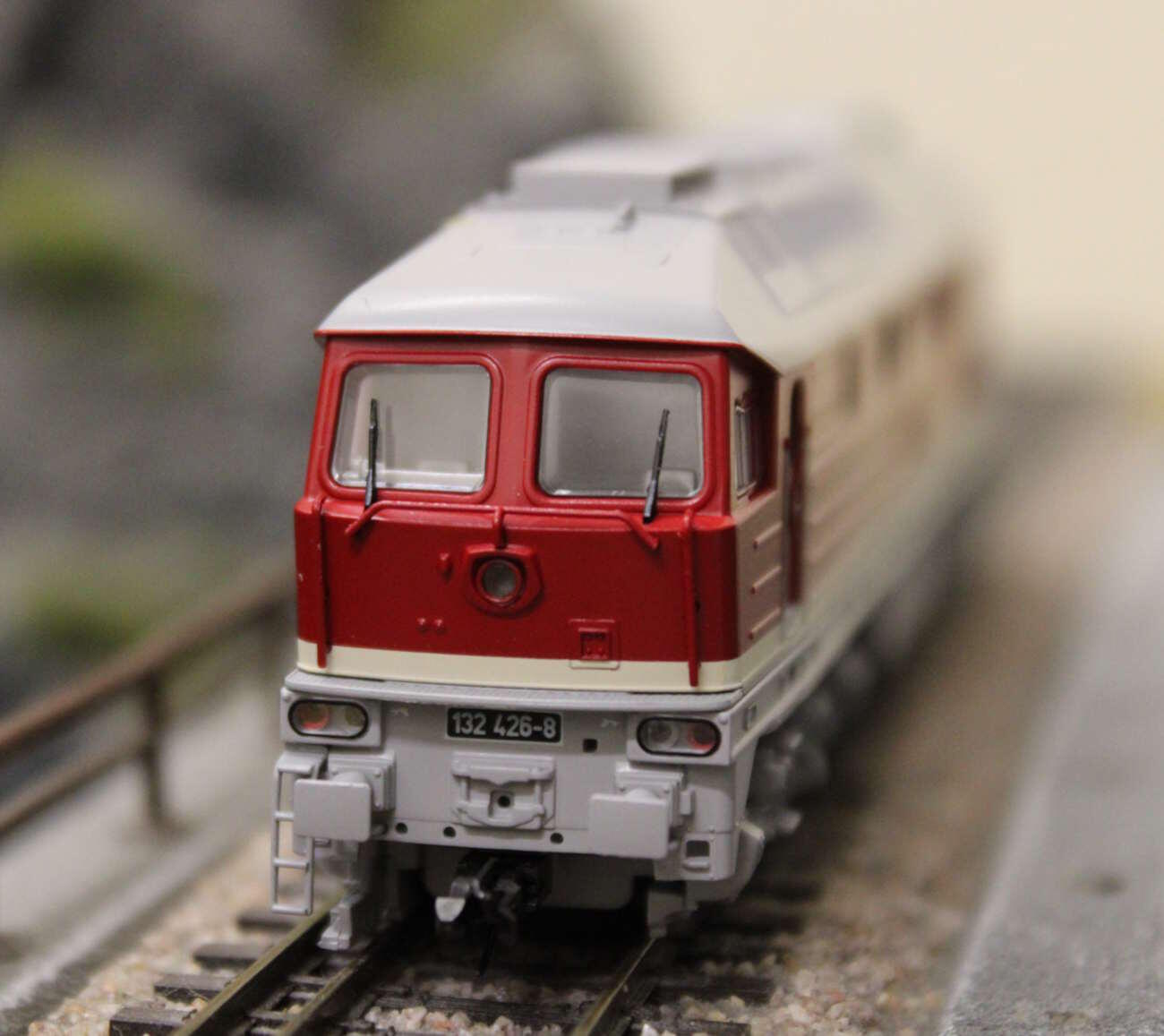 Tillig 05777 TT Diesellokomotive 232 426-7 der Nossen-Riesaer Eisenbahn-Compagnie GmbH