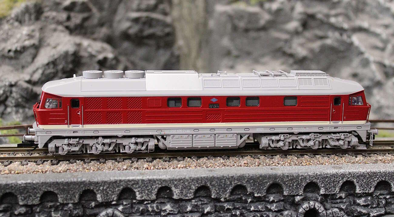 Tillig 05777 TT Diesellokomotive 232 426-7 der Nossen-Riesaer Eisenbahn-Compagnie GmbH