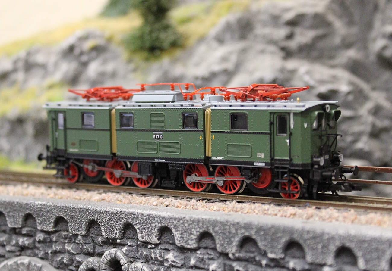 Tillig 96404 TT Elektrolokomotive E 77 10, Museumslok