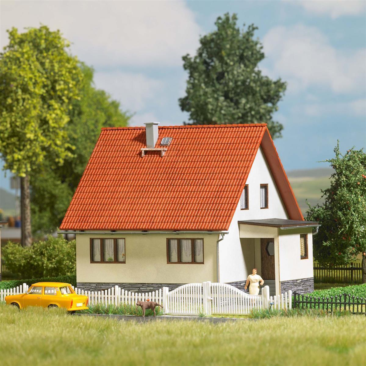 Busch 1923 H0 Einfamilienhaus EW 65 B mit Vordach