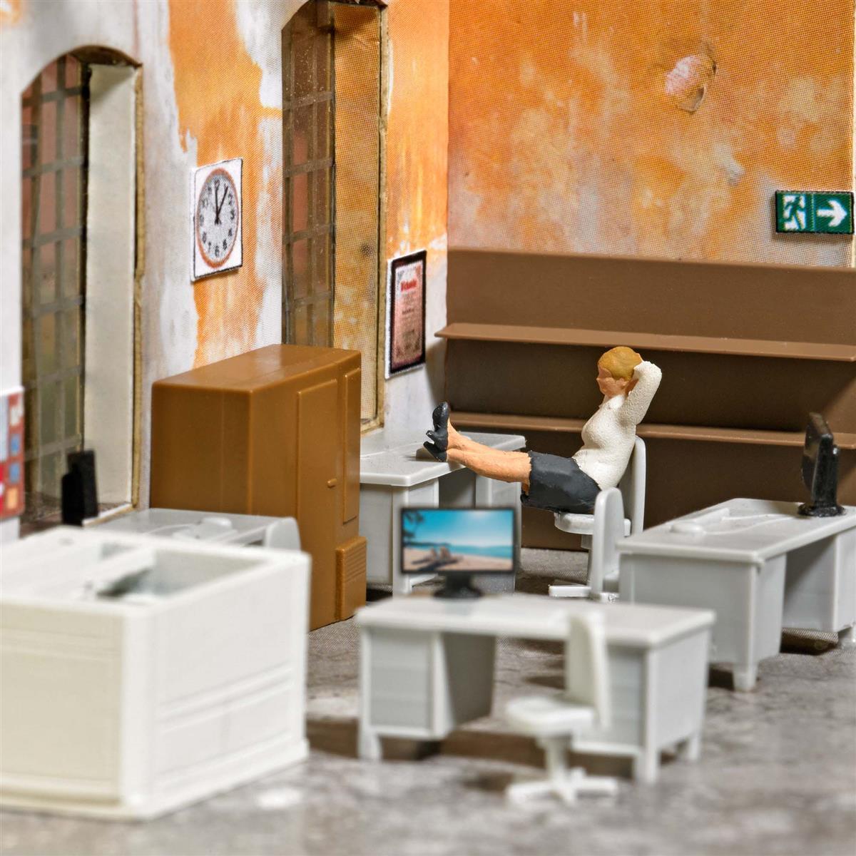 Busch 79907 H0 Action Set: Feierabend im Büro
