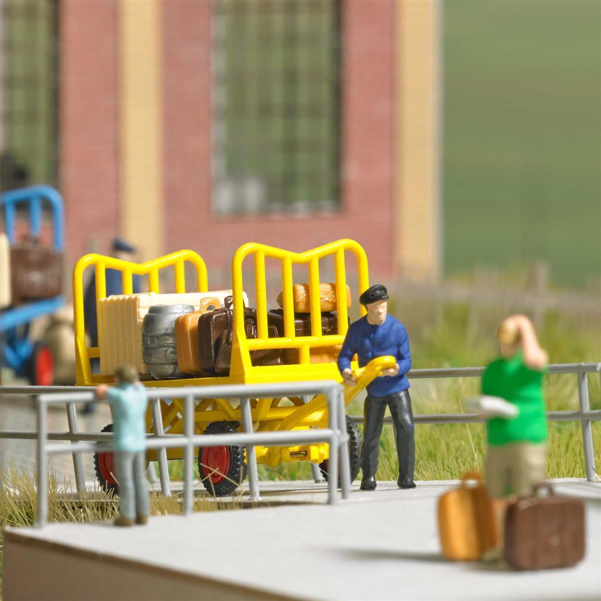 Busch 79911 H0 Action Set: Startbereit