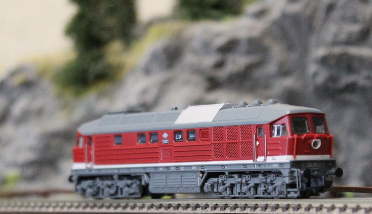 Arnold HN2658S N Dieselokomotive BR 132 089-4 DR - Sound Version