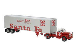 Brekina 85983 H0 Mack B61 Koffersattelzug "Santa Fe"