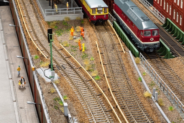 Auhagen 41690 H0 Stromschiene Zubehör S-Bahn