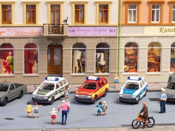 Auhagen 43691 TT PKW Kombi Einsatzfahrzeuge