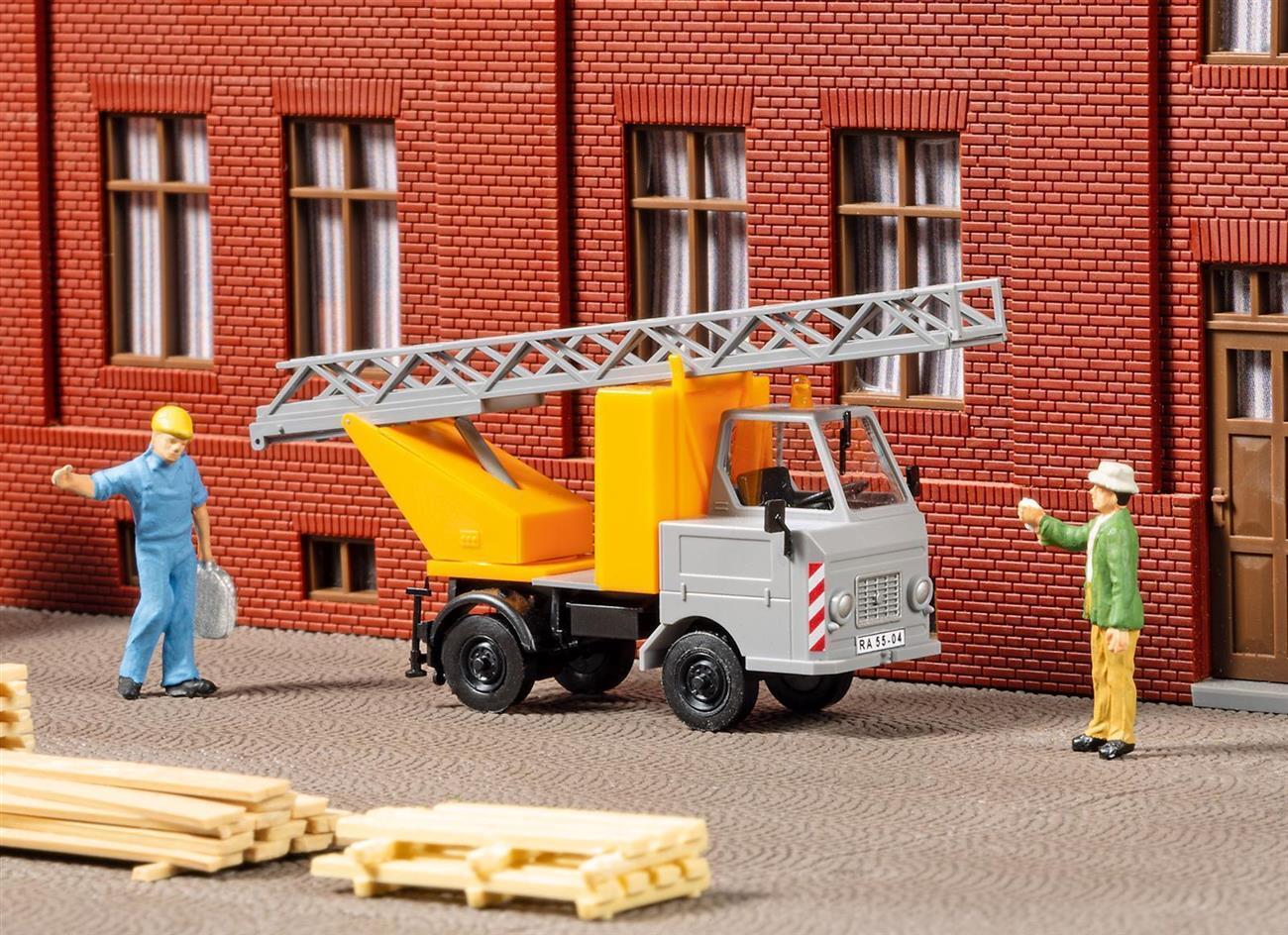 Auhagen 41689 H0 Multicar M22 Drehleiter Bauhof