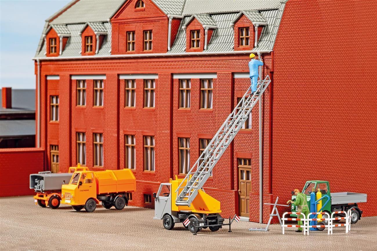 Auhagen 41689 H0 Multicar M22 Drehleiter Bauhof