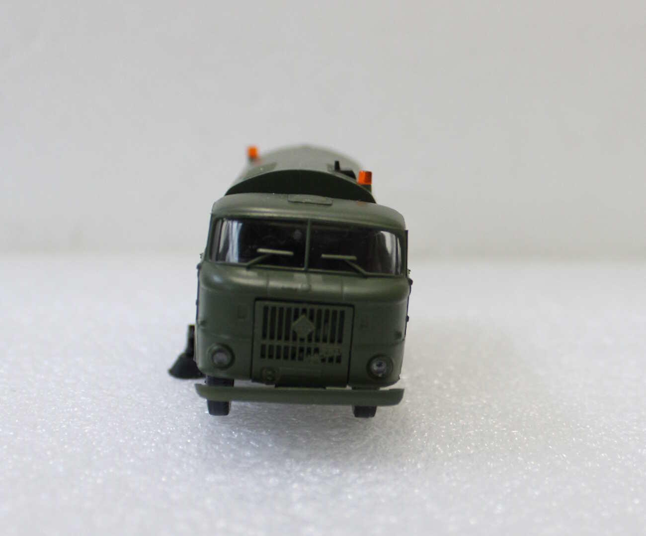 RK-Modelle 036810 IFA W50 Kehrmaschine NVA