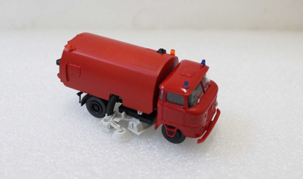 RK-Modelle 036830 IFA W50 Kehrmaschine Feuerwehr