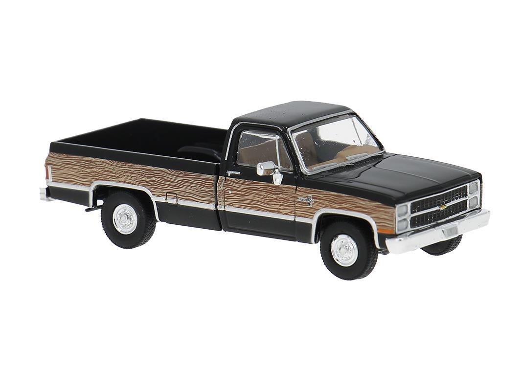 Brekina 19658 H0 GMC Sierra Grande Camper