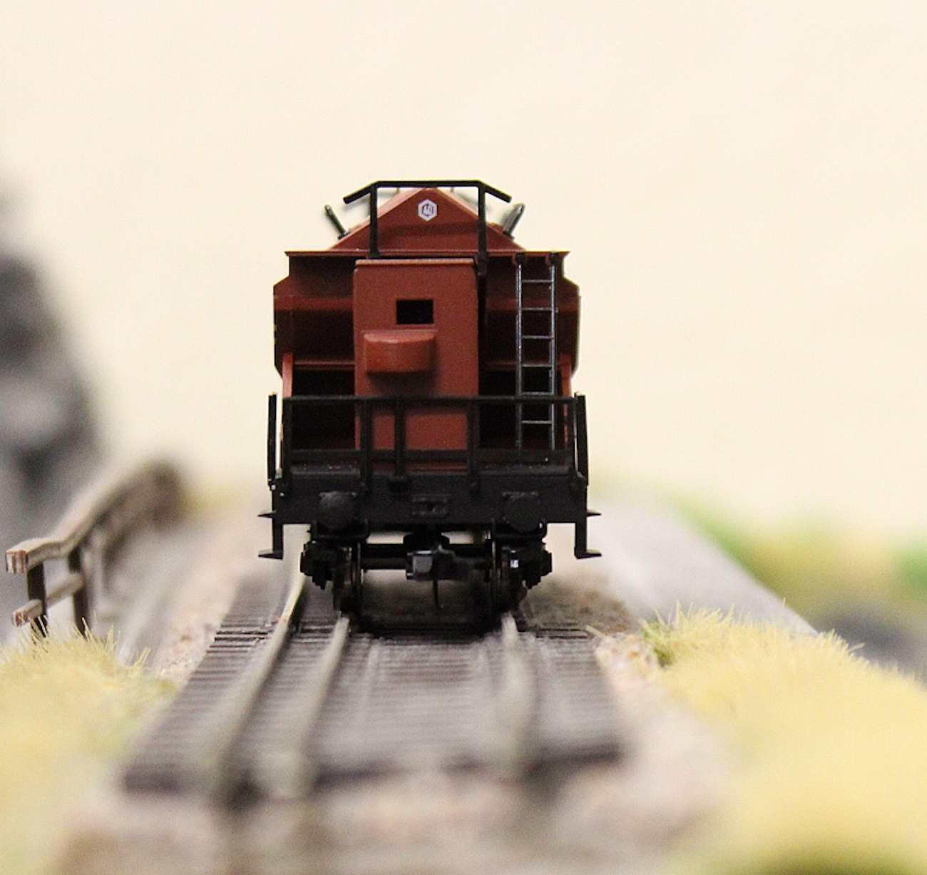 Hädl 113413-01 Sattelbodenselbstentladewagen DR