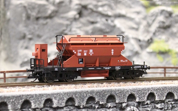 Hädl 113413-01 Sattelbodenselbstentladewagen DR